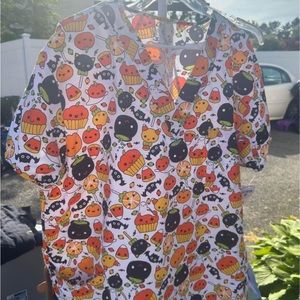 Bellow scrubs never worn size 3X